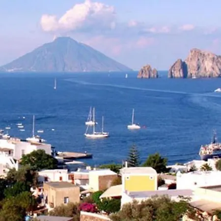 Holiday Via San Pietro * ليباري